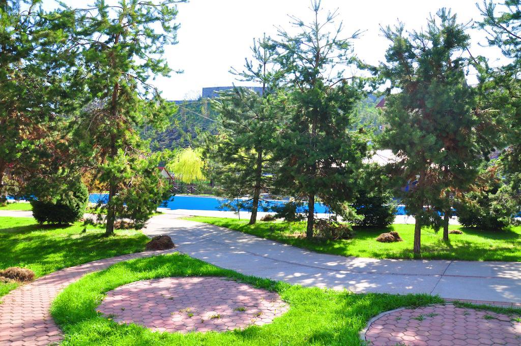 Olympica Hotel Almaty Eksteriør bilde